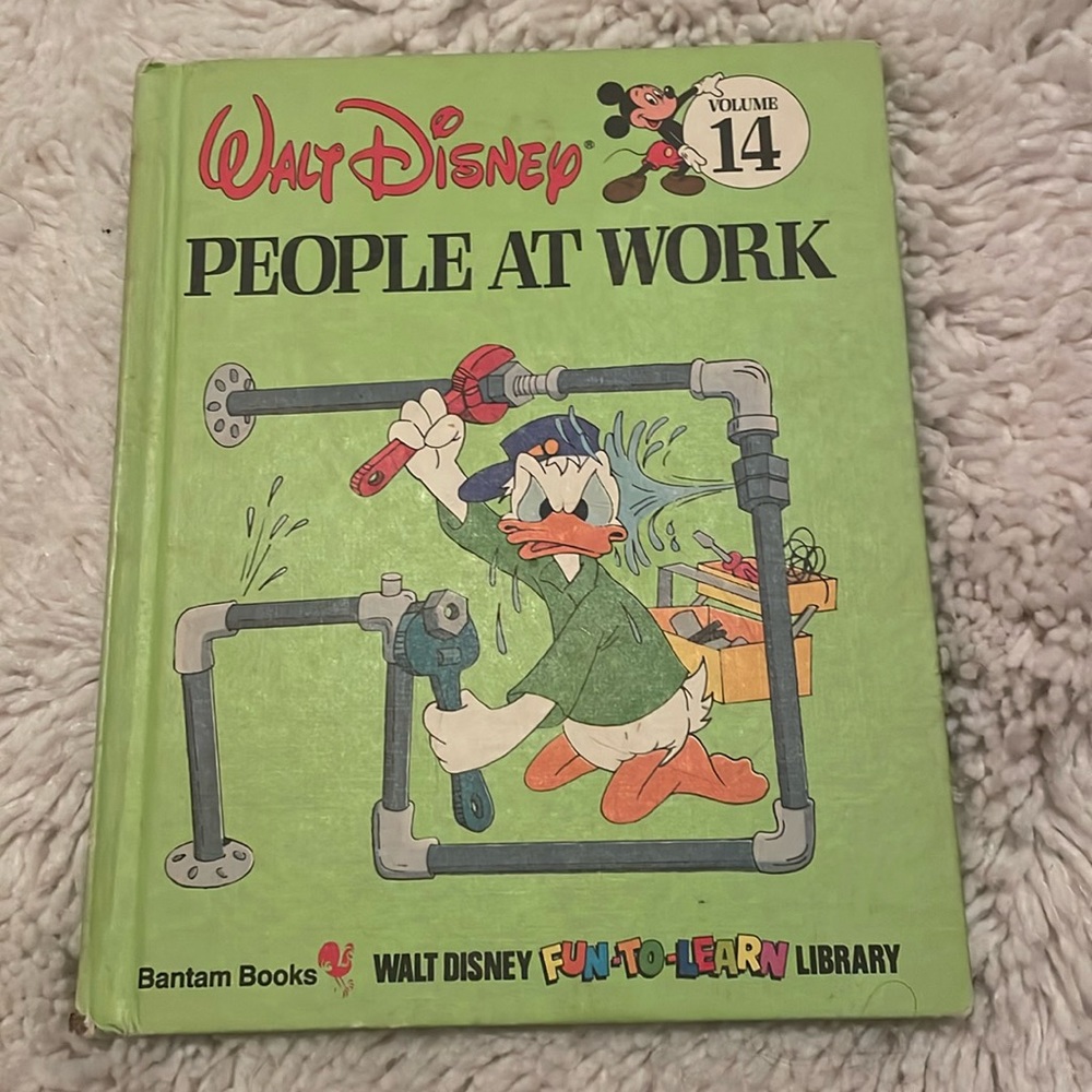 Vintage 1983 Walt Disney Book from the Fun-to-Learn Library!